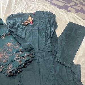 Three piece shirt with trousers and dupatta cotton good for everyday wear